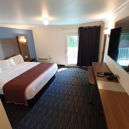 Reagan Resorts Inn (Adults Only) Gatlinburg Exterior photo