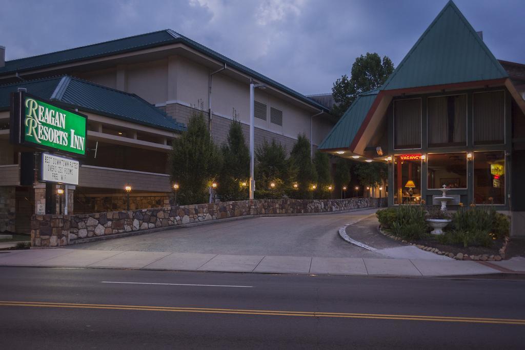 Reagan Resorts Inn (Adults Only) Gatlinburg Exterior photo